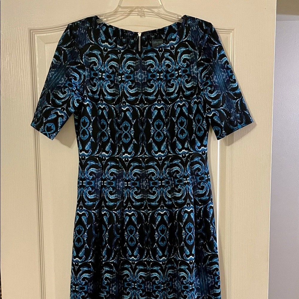 Beautiful & Comfortable Dress - Size 4